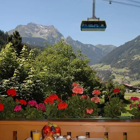 Johannes Apartment *